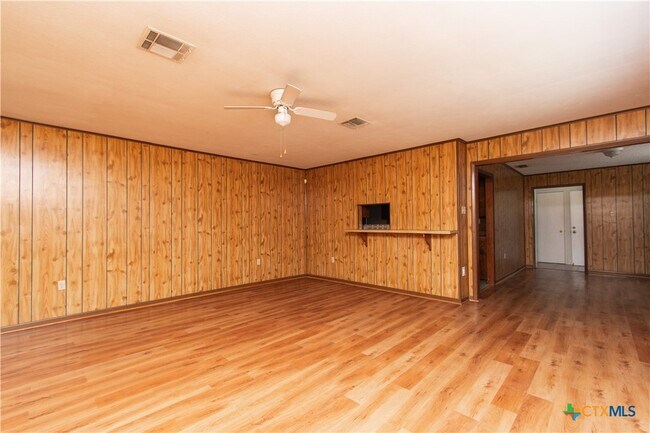 Building Photo - 119 Wolfe Rd