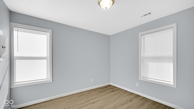 Building Photo - 265 S Dearborn St