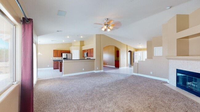 Building Photo - One Story Home Near Beautiful Mountain's Edge Community