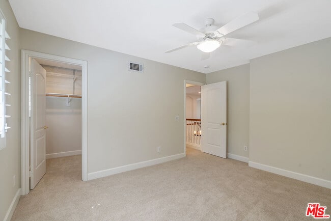 Building Photo - 674 Via de Tierra