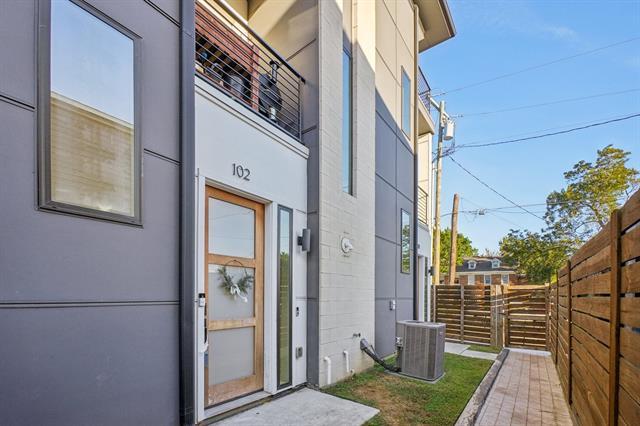 Building Photo - 145 N Henderson Ave