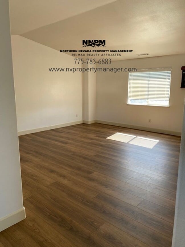 Building Photo - Gorgeous Chichester Home