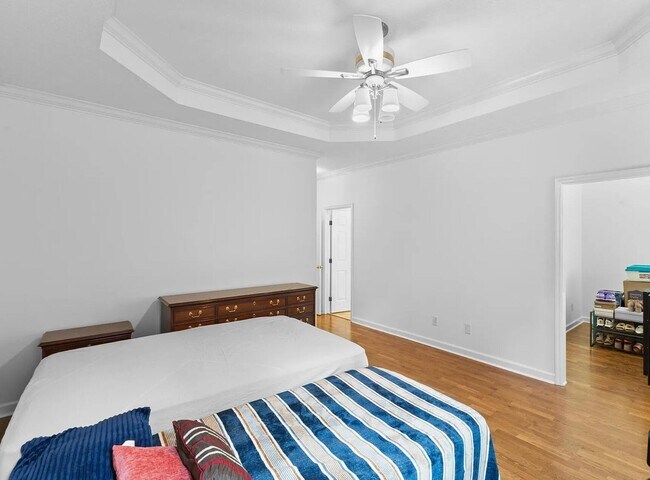 Building Photo - 3513 Seneca Ave