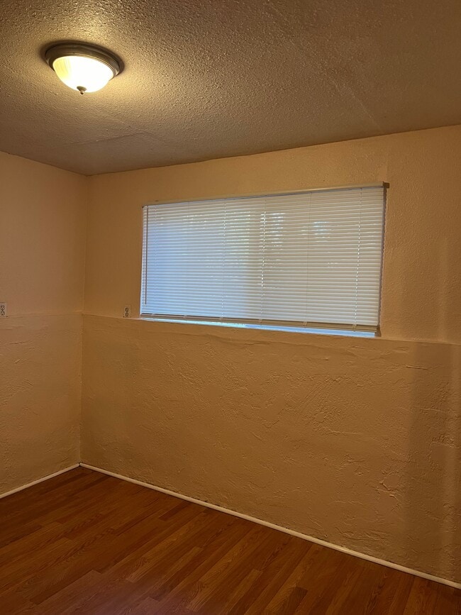 Building Photo - 767 Woodland Rd