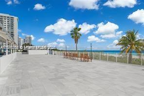 Building Photo - 5601 Collins Ave