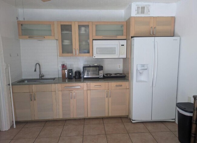 Building Photo - 6232 62nd Ave N