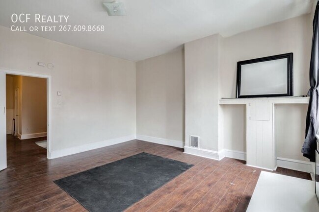 Building Photo - 2008 S 4th St