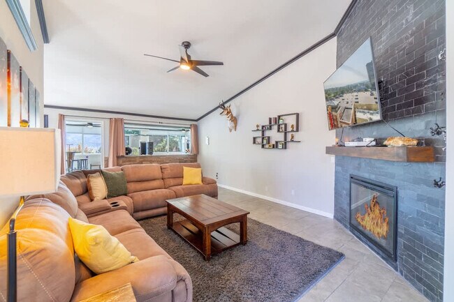 Building Photo - 14350 Ghost Rider Dr