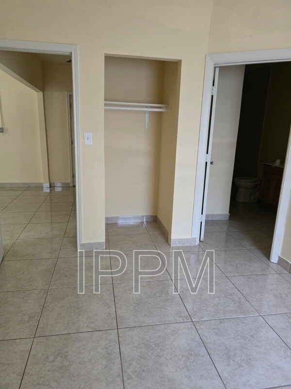 Building Photo - 902 N D St