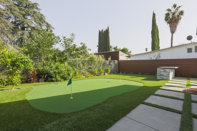 Private mini golf course - 23113 Erwin St