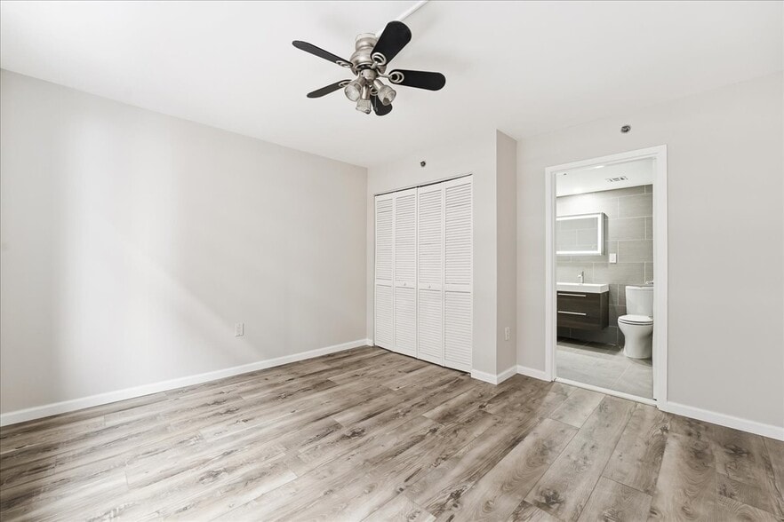 Building Photo - 700 1st St