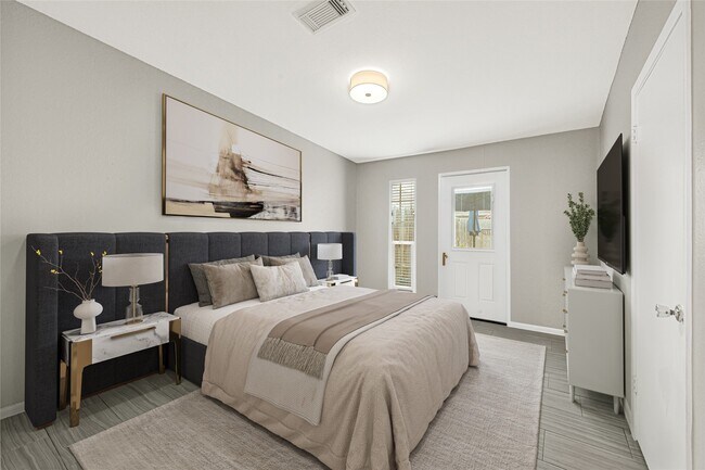 Building Photo - 14020 Schroeder Rd