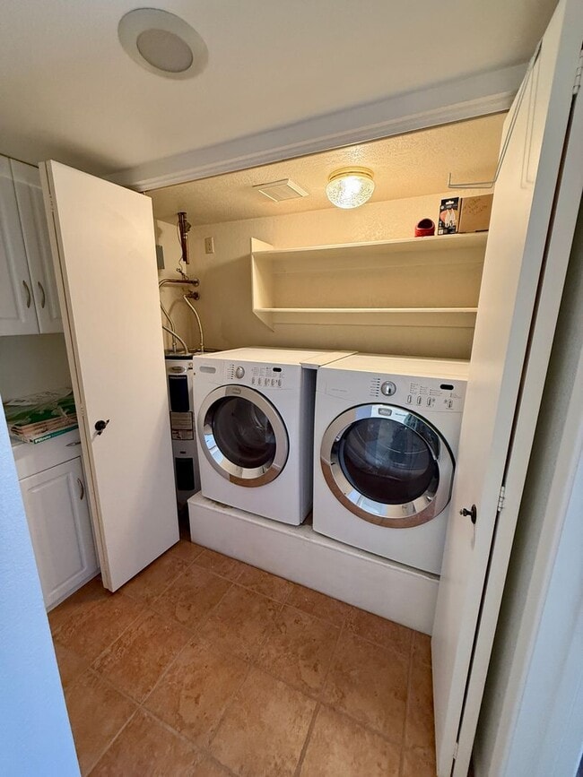 Building Photo - Condo in 55+ Community