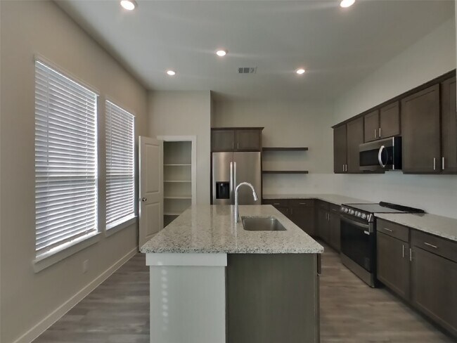 Building Photo - 22741 Terrazzo Dr