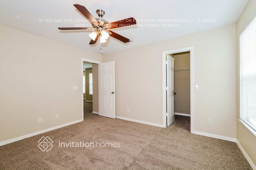 Building Photo - 1346 Karok St