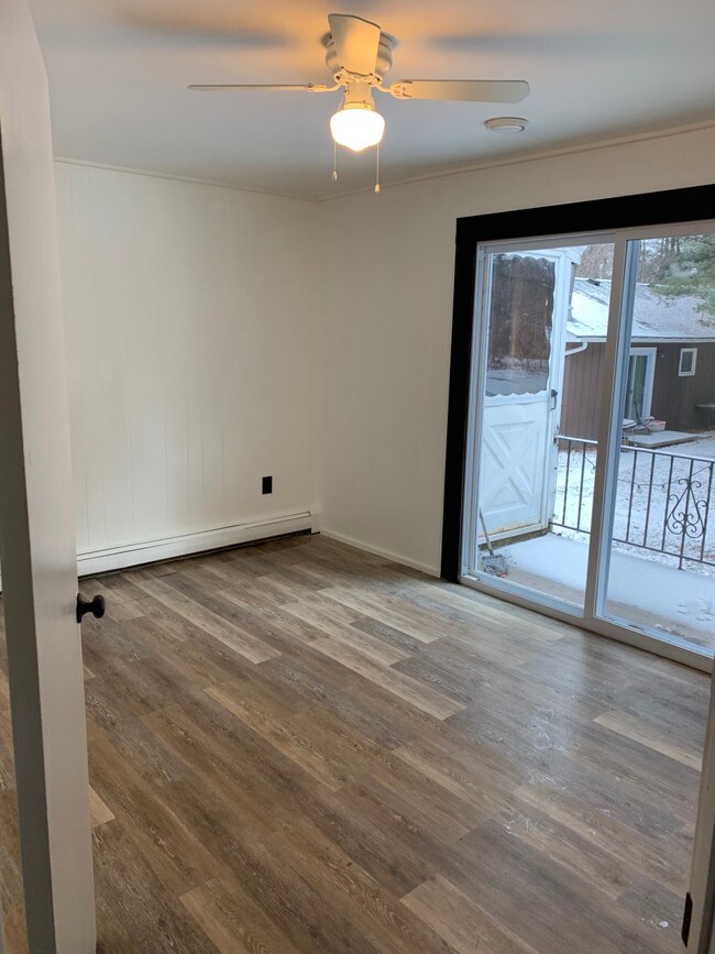 Building Photo - 4464 Brott Rd