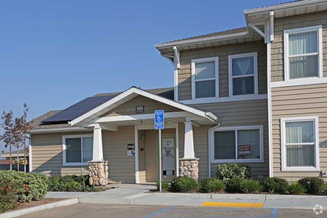 Building Photo - Euclid Village Apartments