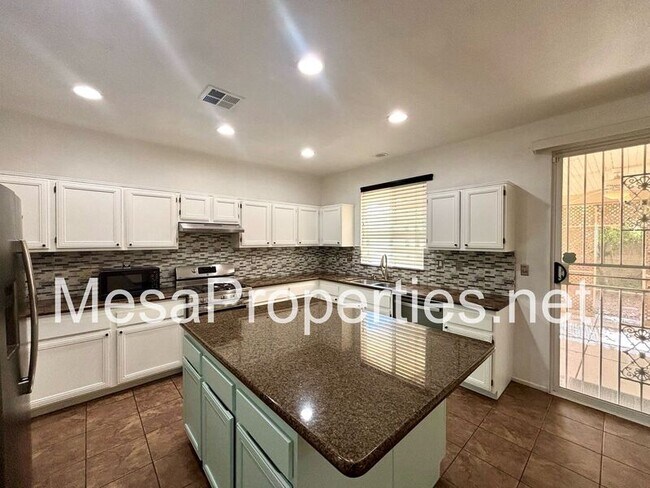 Building Photo - 13142 Kootenay Way