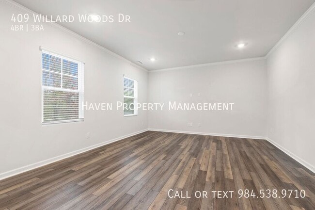 Building Photo - 409 Willard Wds Dr