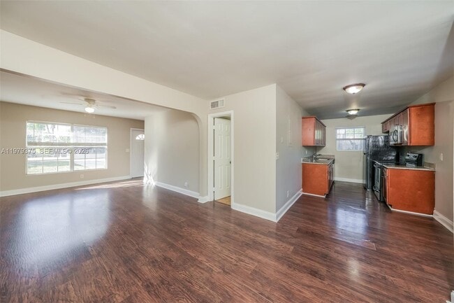 Building Photo - 5227 Adams Rd