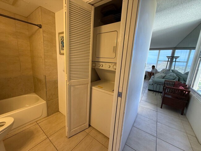 Building Photo - Mostly Furnished 2BR/2BA Condo