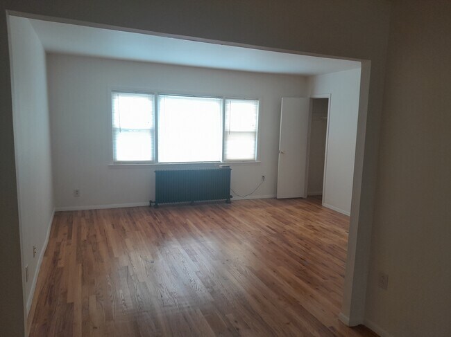 Living Room - 8001 Langdale St