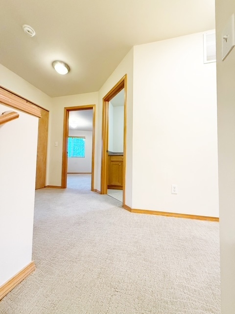 Building Photo - 736 Glenmore Loop