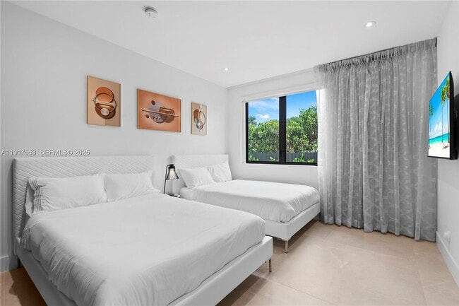 Building Photo - 1881 NE 196th Terrace