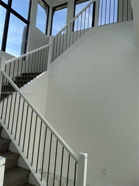 Building Photo - 4855 SW 159th Ave