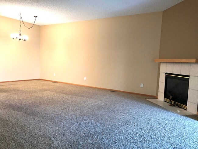 Building Photo - 20534 Cypress Dr