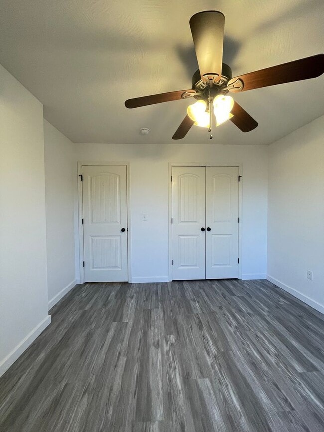 Building Photo - Kirkwood