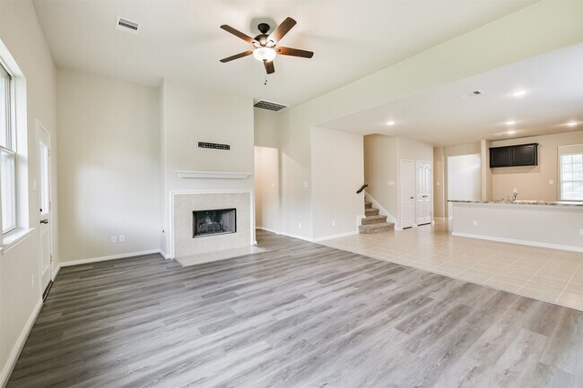 Building Photo - 12638 Silver Winter Trl
