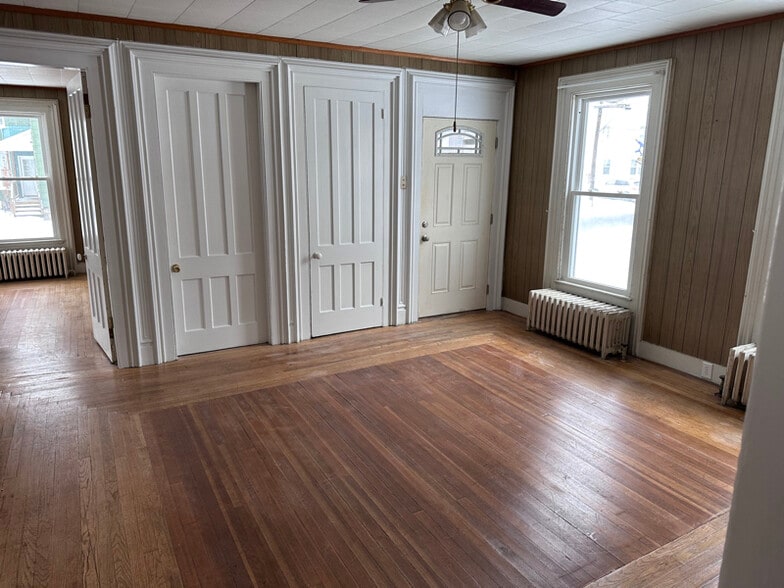 Building Photo - 11 Westcott St