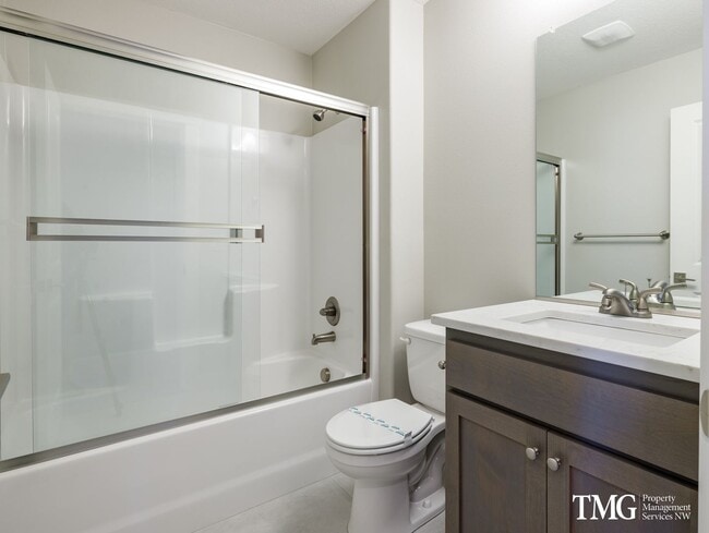 Building Photo - Pre- Leasing Large 3 Bedroom Home- With Garage