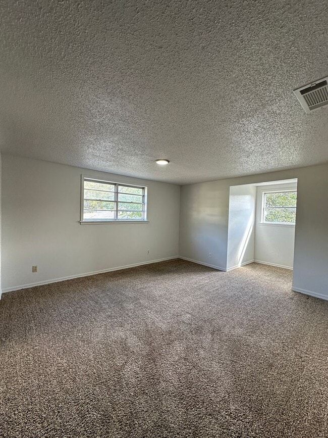 Building Photo - 2507 Dallas Cir