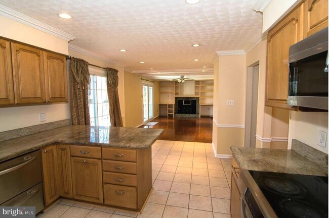 Building Photo - 222 Apple Blossom Ct