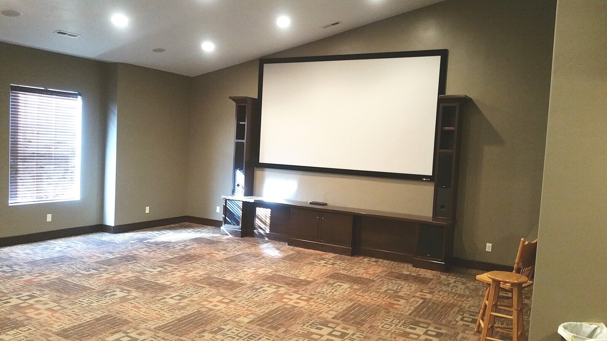 Building Photo - 136 W 700 N