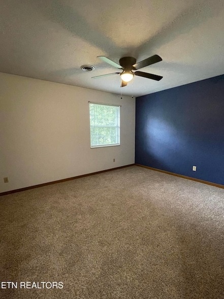 Building Photo - 9505 E Laurens Ln