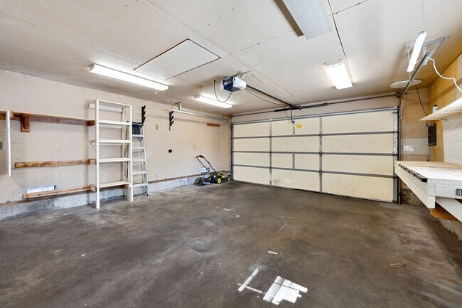 Building Photo - 3BR + Office Home in Excellent Condition with Storage Sheds and Garage Workspace!