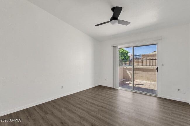 Building Photo - 6454 E University Dr