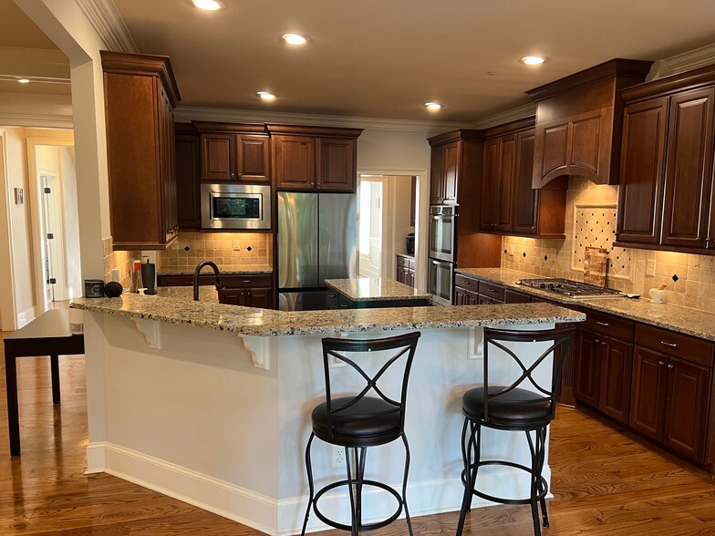 Building Photo - 7955 Magnolia Sq