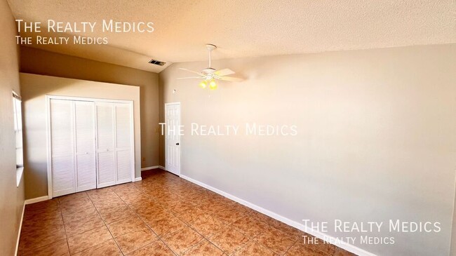 Building Photo - 10535 Abingdon Chase