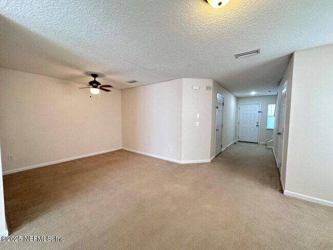 Building Photo - 1500 Calming Water Dr