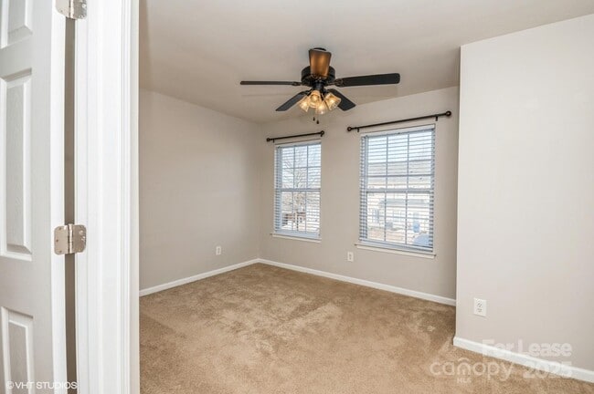 Building Photo - 2327 Crosscut Dr
