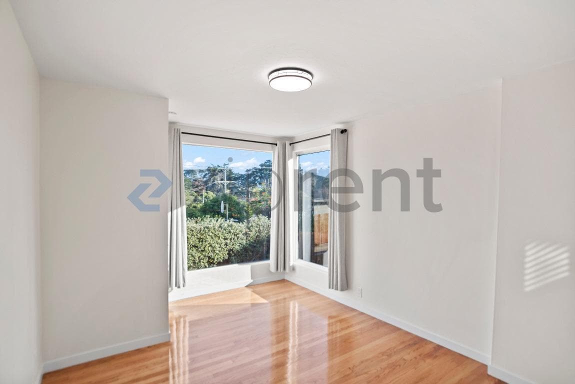 Building Photo - 109 Alta Mesa Dr