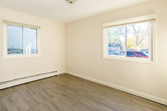 Building Photo - 3016 Pleasant Ave