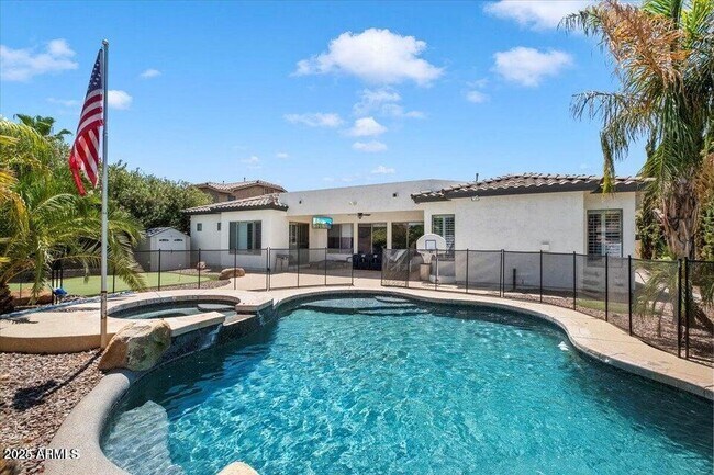 Building Photo - 1842 E Kaibab Dr