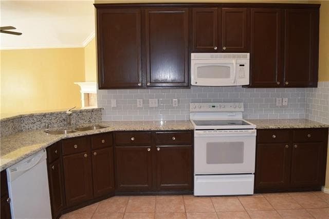 Building Photo - 3811 Rose Ct