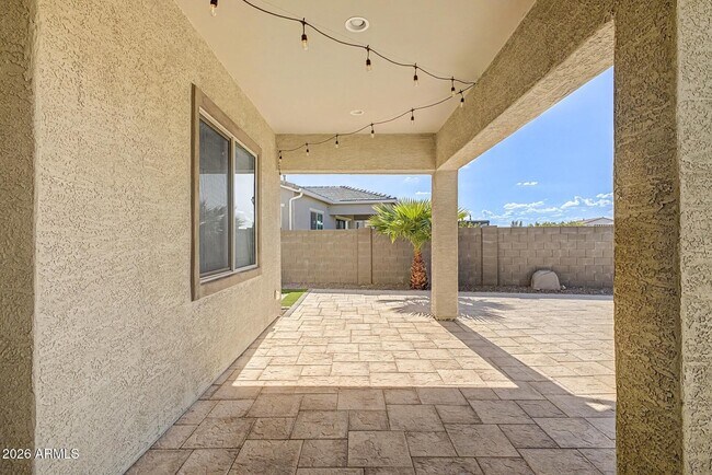 Building Photo - 17864 W Amberwood Dr