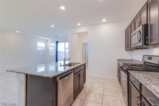 Building Photo - 9858 W Meranto Ave